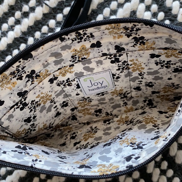 Joy Handbags - Black & Gold Clutch Wristlet - Picture 3 of 4